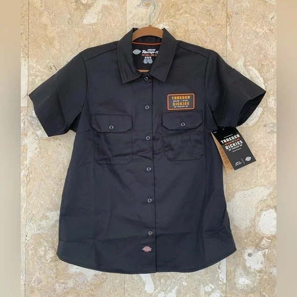 Traeger x Dickies Women's Ultimate Grilling Shirt - Picture 6 of 16